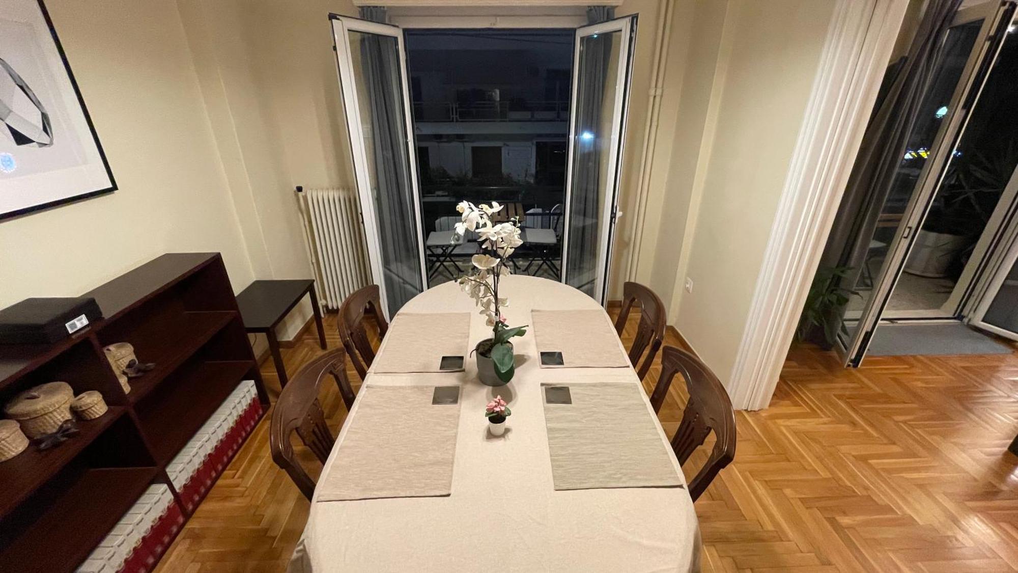 4 Newly Renovated Charming Apartments Steps From Panormou Metro Station Atenas Habitación foto