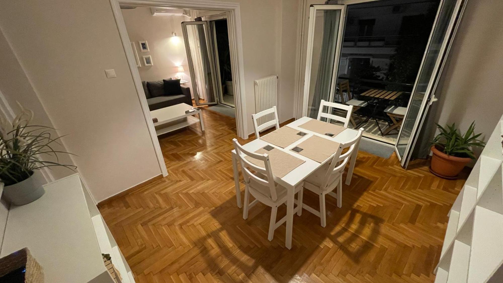 4 Newly Renovated Charming Apartments Steps From Panormou Metro Station Atenas Habitación foto