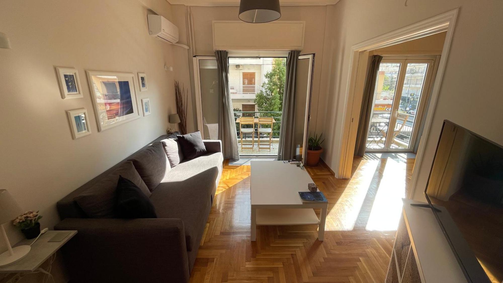 4 Newly Renovated Charming Apartments Steps From Panormou Metro Station Atenas Habitación foto
